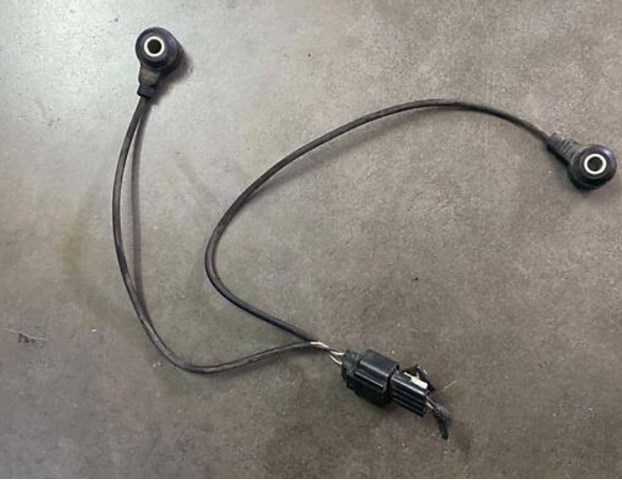 Датчик детонации 7T4A12A699AB MAZDA