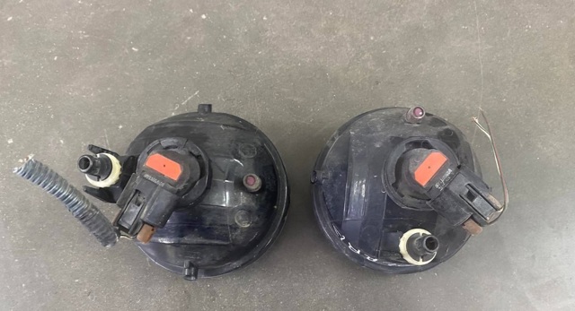 81210AA030 TOYOTA Фара противотуманная правая купить в Львов