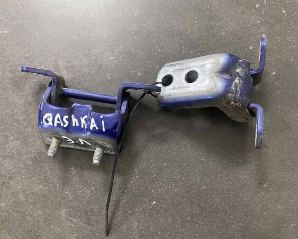 Завеса двери задней левой 824014EA0A NISSAN