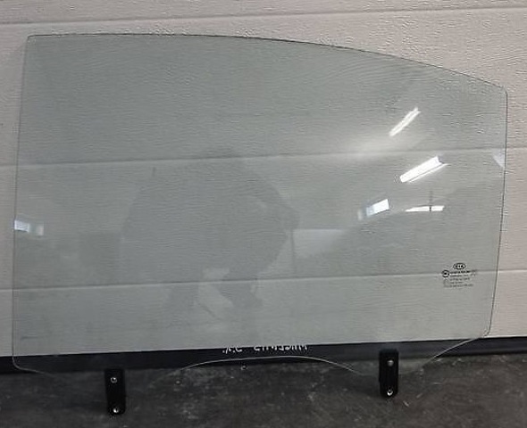 834102G000 HYUNDAI Стекло двери задней левой купить в Киев