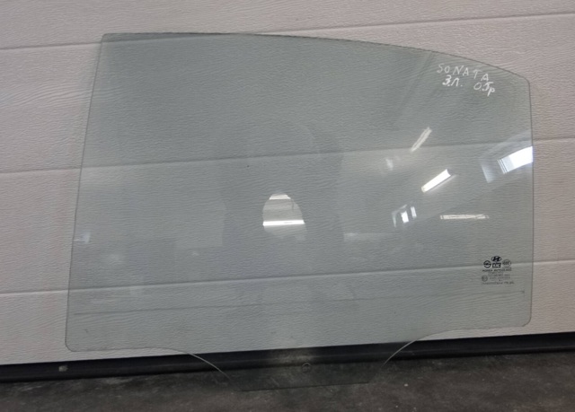 834113K000 HYUNDAI Стекло двери задней левой купить в Ирпень