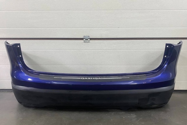 Задний бампер 850224EA0H NISSAN