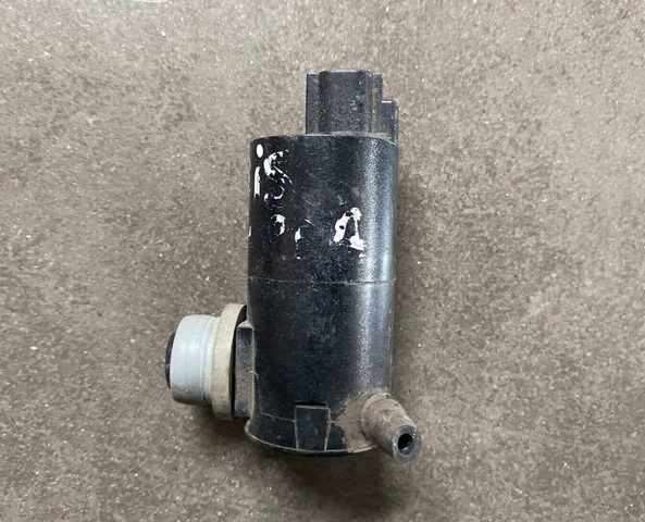 Электропомпа омывателя заднего стекла 8533002040 TOYOTA