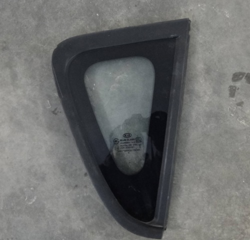 Задняя форточка правая 878202K000 HYUNDAI