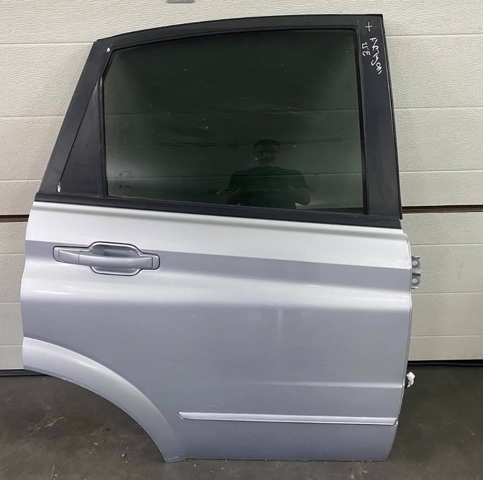 Мотор стеклоподъемника двери задней, правой 8810021014 SSANG YONG