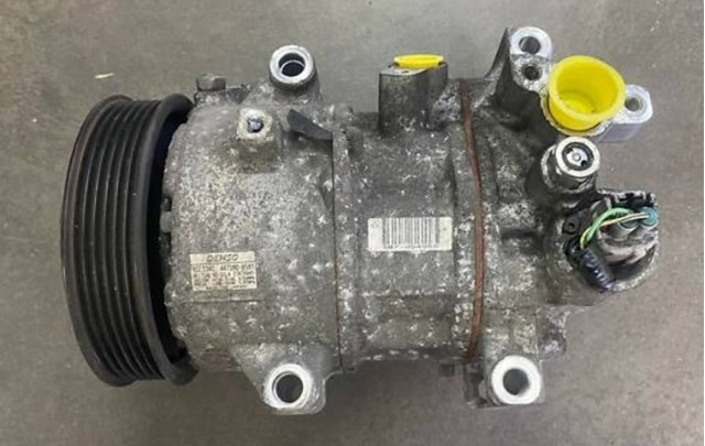 Компрессор хладагента 8831002790 TOYOTA