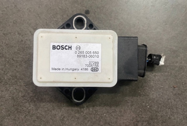 Датчик продольного ускорения 8918306010 TOYOTA