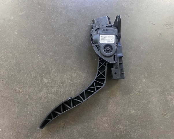 Педали газа 8V219F836AB FORD