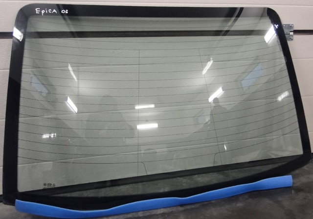 Автомобильное стекло заднее 96632650 GM