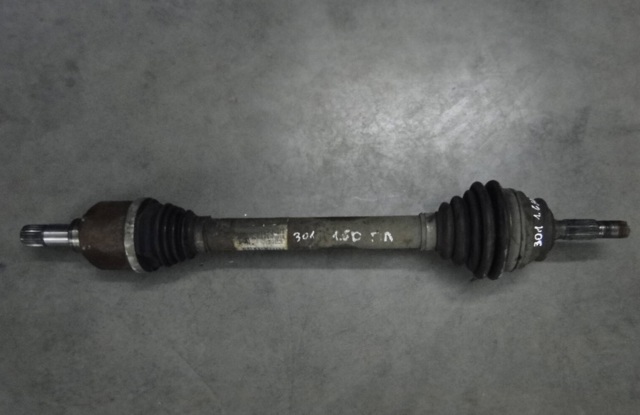 Левая полуось 9671573180 PEUGEOT