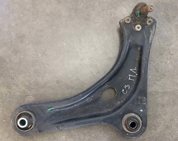 Рычаг передней подвески нижний левый 9803286580 PEUGEOT