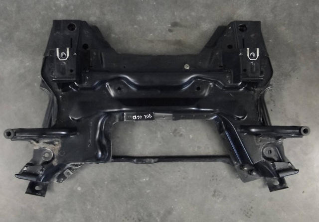 Подрамник передней подвески 9807026780 PEUGEOT