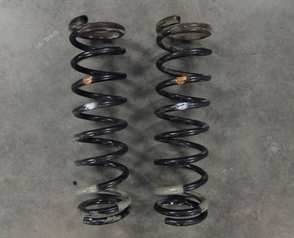 Пружина амортизатора EG2528011F MAZDA