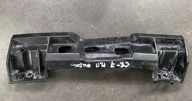 Кронштейн крепления бампера переднего правый EH4450151D MAZDA