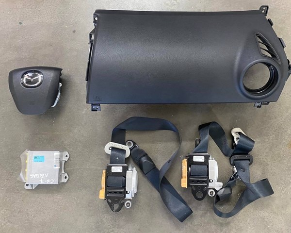 EH6257K00 MAZDA Подушка безопасности (AIRBAG) водительская купить в Одесса