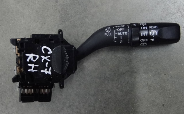 Подрулевой правый переключатель  GR1R66128A MAZDA