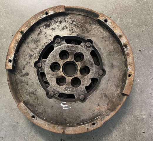 Маховик двигателя L30416610E MAZDA
