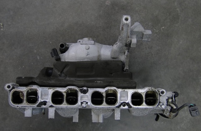 MAZDA L3K913100J Коллектор впускной в наличии Ирпень