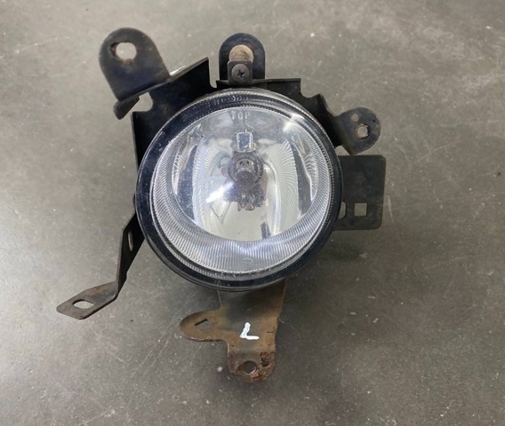 Левая противотуманная фара MN161101 MITSUBISHI