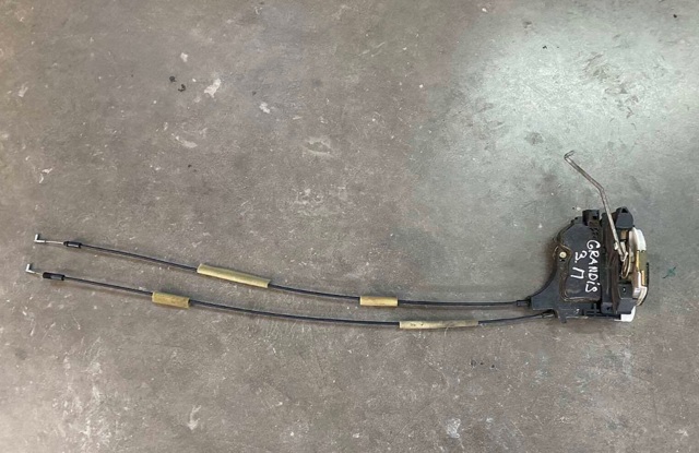 Замок задней двери, правой MN167700 MITSUBISHI