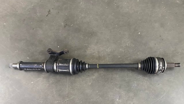 Вал приводной правый MR580448 MITSUBISHI