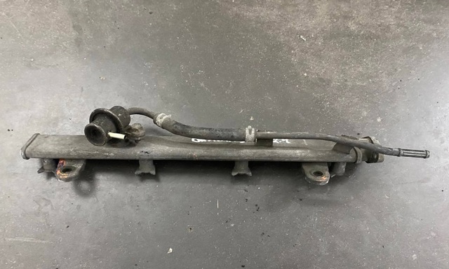 Топливная рампа MR988175 MITSUBISHI