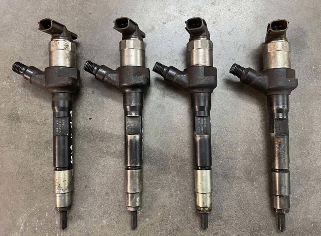 R2AA13H50 Форсунка впрыска топлива купить Николаев