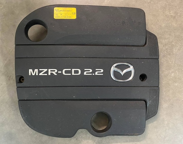 MAZDA R2AX10230C Крышка мотора декоративная в наличии Харьков