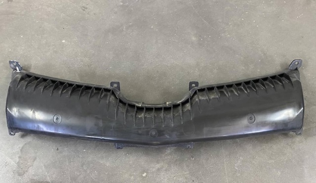 Облицовка радиатора TD11500K1C MAZDA