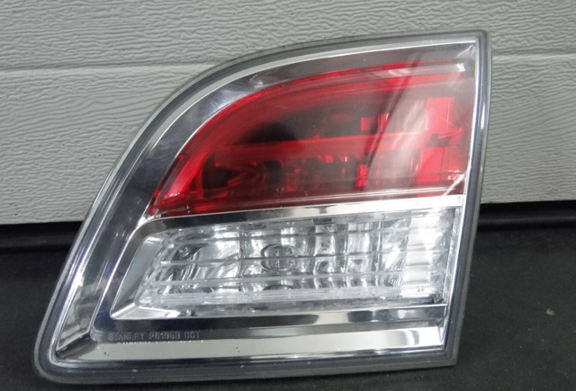 MAZDA TD11513F0F Фонарь задний правый внутренний в наличии Днепр