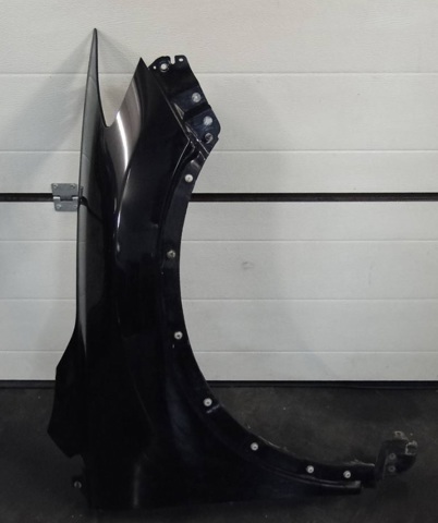 Правое крыло TD1152110D MAZDA