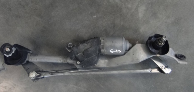 Трапеция щеток лобового стекла TD1267360 MAZDA