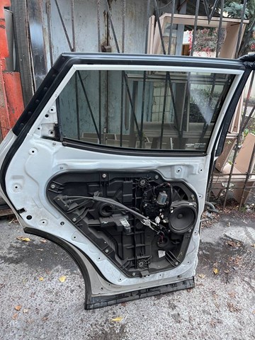 770034Z000 HYUNDAI Дверь задняя левая купить в Ужгород