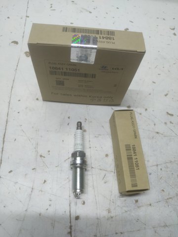 HYUNDAI 1884111051 Свечи зажигания в наличии Николаев