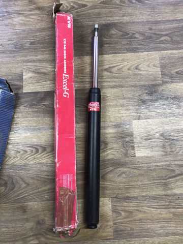 Амортизатор передний 365069 KAYABA