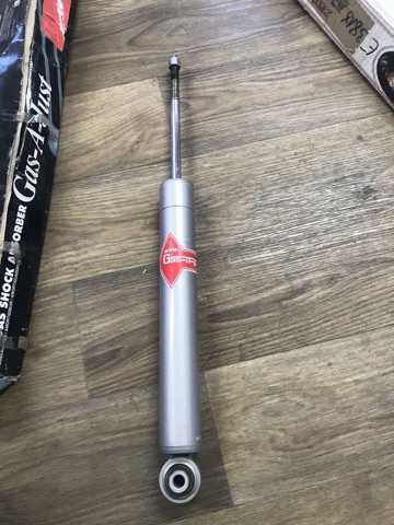 Амортизаторы задние 553393 KAYABA
