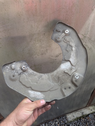 A0004213520 MERCEDES Защита тормозного диска переднего купить в Хмельницкий