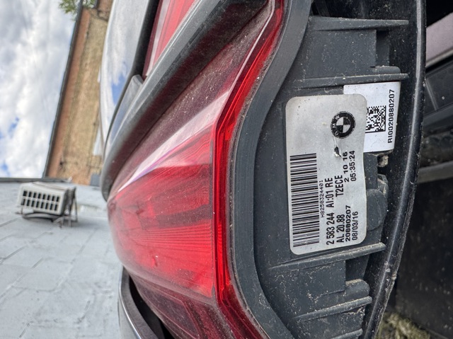Фонарь задний правый, внутренний 2583244 BMW