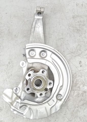 Цапфа (поворотный кулак) передний правый 31206884380 BMW