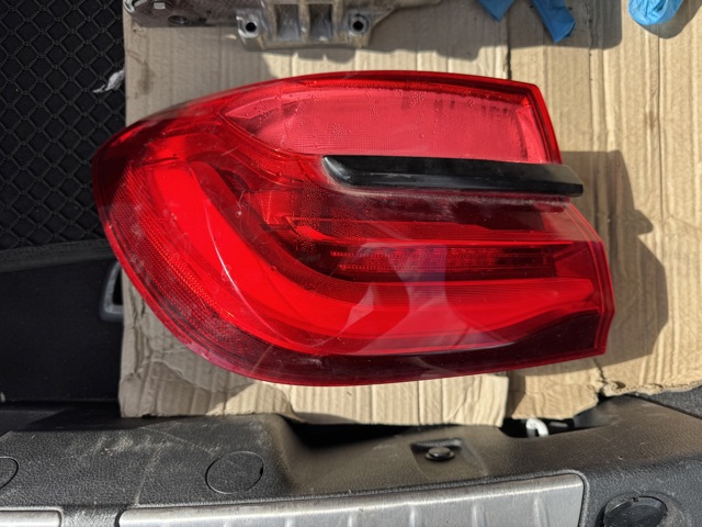 Фонарь задний 7342963 BMW