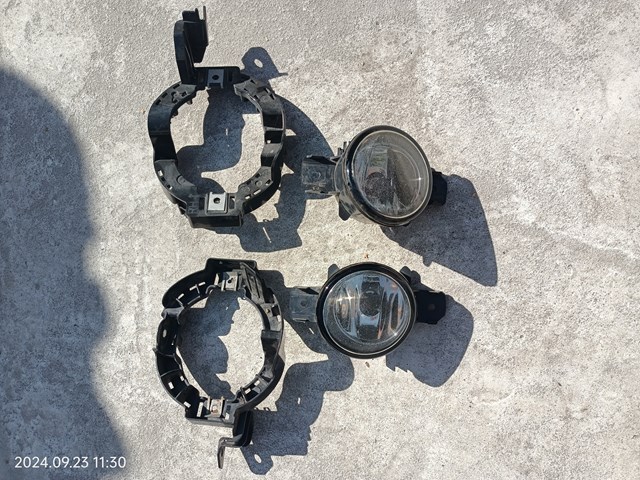 NISSAN 261508994A Фара противотуманная правая в наличии Львов