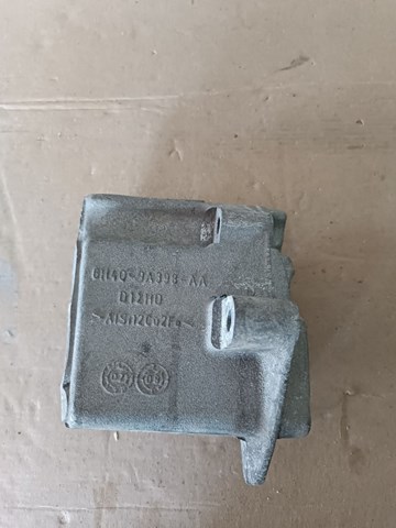 Кронштейн топливного насоса ТНВД 1418958 LAND ROVER