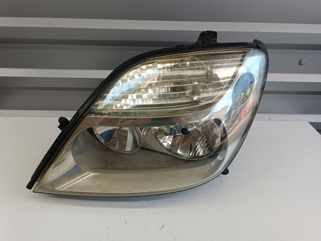 Фара дальнего света в сборе 260600499R RENAULT