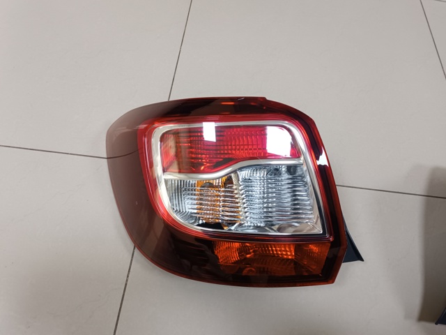 Задний левый стоп 265550577R RENAULT
