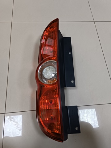 Левый стоп 51810674 FIAT