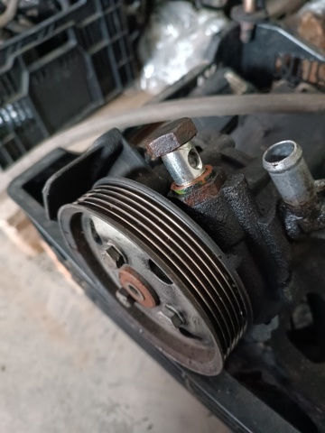 Насос рулевого управления 51852320 FIAT