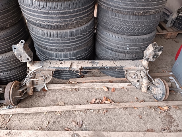 RENAULT 555016394R Подрамник задний в наличии Украина