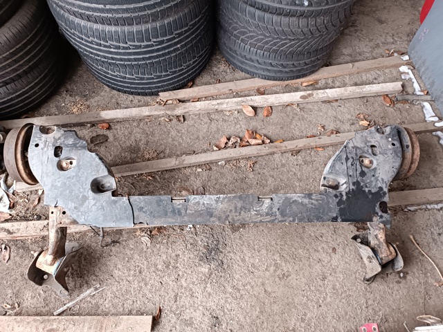 Подрамник задней подвески 555016394R RENAULT