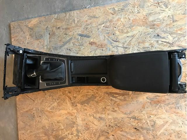 Центральная консоль торпеды 5G1863241BE82V VAG
