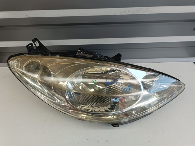 Правая блок фара 620649 PEUGEOT